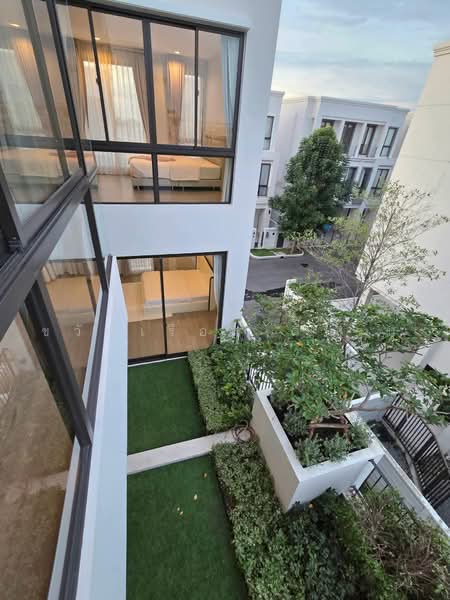 Aerie Srinakarin-Krungthepkreetha, Bangkok, Srinakarin - Romklao Road, Khlong Song Ton Nun, Lat Krabang, Bangkok, 5 Bedrooms, 390 sqm, Single Detached House For Rent, by ขวัญเรือน ดีนาน, 500463288 - DDproperty.com