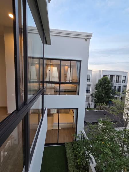 Aerie Srinakarin-Krungthepkreetha, Bangkok, Srinakarin - Romklao Road, Khlong Song Ton Nun, Lat Krabang, Bangkok, 5 Bedrooms, 390 sqm, Single Detached House For Rent, by ขวัญเรือน ดีนาน, 500463288 - DDproperty.com