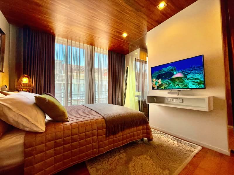 4.5-Story Luxury Townhome at Luxx Ville Sathupradit 12 (Plot A2 - Fully Furnished Show Unit), Bangkok, สาธุประดิษฐ์ 12, Thung Wat Don, Sathon, Bangkok, 3 Bedrooms, 312 sqm, Townhouse For Sale, by ธีรนุช ธีระวาทิน, 500463297 - DDproperty.com