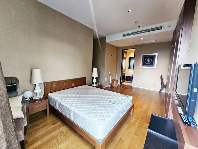 The Madison, Bangkok, Sukhumvit 41, Khlong Tan Nua, Watthana, Bangkok, 3 Bedrooms, 187 sqm, Condo For Sale, by Sutapat Pariwong, 500463306 - DDproperty.com