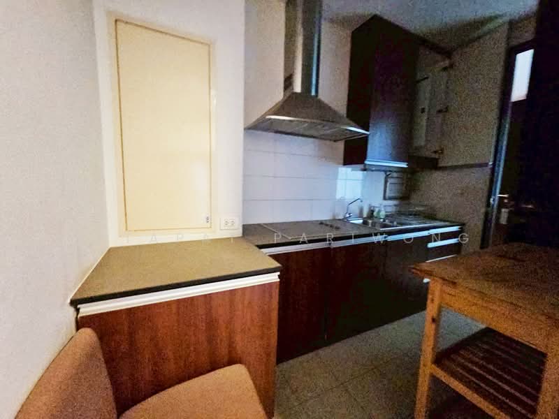 The Madison, Bangkok, Sukhumvit 41, Khlong Tan Nua, Watthana, Bangkok, 3 Bedrooms, 187 sqm, Condo For Sale, by Sutapat Pariwong, 500463306 - DDproperty.com