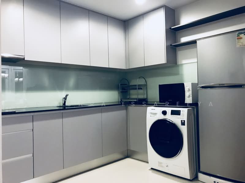 15 Sukhumvit Residences, Bangkok, Soi Sukhumvit 15, Khlongtoei Nua, Watthana, Bangkok, 2 Bedrooms, 65 sqm, Condo For Rent, by Apissara Issareeya, 500463308 - DDproperty.com