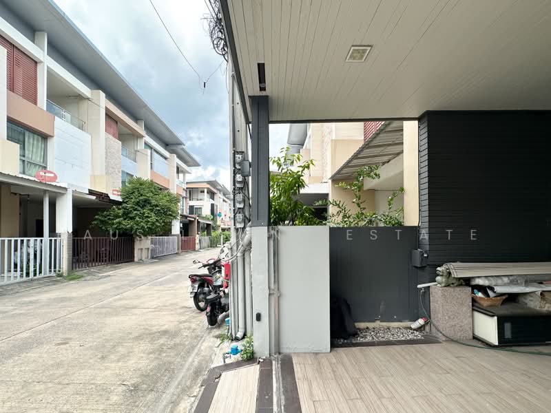 Pattra Mo Town : ภัทร โมทาวน์, นนทบุรี, ถนนแจ้งวัฒนะ ซอย 19, บางพูด, ปากเกร็ด, นนทบุรี, 230 ตร.ม., ทาวน์เฮ้าส์ ขาย, โดย Haus Living Estate, 500463309 - DDproperty.com