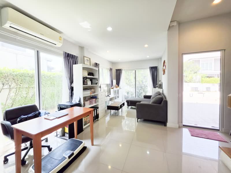 The Centro Watcharapol, Bangkok, Sukhaphiban 5 Road, O-Ngoen, Sai Mai, Bangkok, 3 Bedrooms, 164 sqm, Single Detached House For Sale, by รพีร์ทัธ Rhapeethut (ทัธ), 500463322 - DDproperty.com