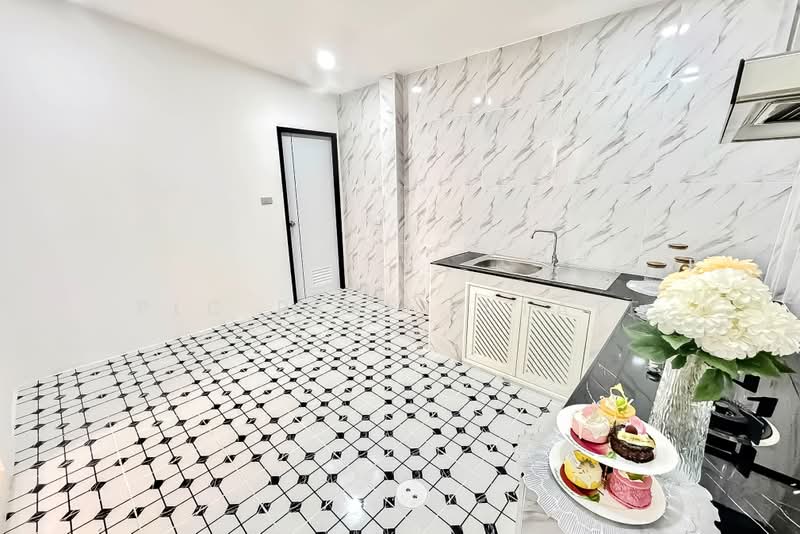 Townhouse for Sale Noen Plub Wan 2Bed Fully Furnished, Chon Buri (Pattaya), Bang Lamung, Bang Lamung (Pattaya), Chon Buri (Pattaya), 2 Bedrooms, 92 sqm, Townhouse For Sale, by PLC real estate, 500463325 - DDproperty.com