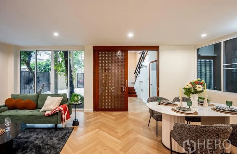 For Rent 5 Bedroom Detached House Near BTS Mochit Bangkok HRE01152, Bangkok, Chatuchak, Bangkok, 5 Bedrooms, 375 sqm, Single Detached House For Rent, by Hero Realtor Co., Ltd., 500463336 - DDproperty.com