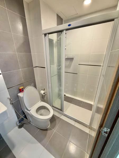 The Base Sukhumvit 77, Bangkok, 289 Sukhumvit 77 Road, Phra Kanong Nua, Watthana, Bangkok, 1 Bedroom, 30 sqm, Condo For Rent, by พิมพ์ภัทรา แจ่มอุลิตรัตน, 500463339 - DDproperty.com