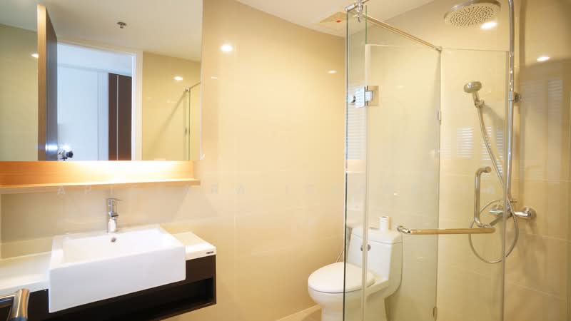 15 Sukhumvit Residences, Bangkok, Soi Sukhumvit 15, Khlongtoei Nua, Watthana, Bangkok, 3 Bedrooms, 121 sqm, Condo For Rent, by Apissara Issareeya, 500463351 - DDproperty.com