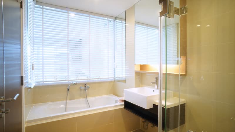15 Sukhumvit Residences, Bangkok, Soi Sukhumvit 15, Khlongtoei Nua, Watthana, Bangkok, 3 Bedrooms, 121 sqm, Condo For Rent, by Apissara Issareeya, 500463351 - DDproperty.com