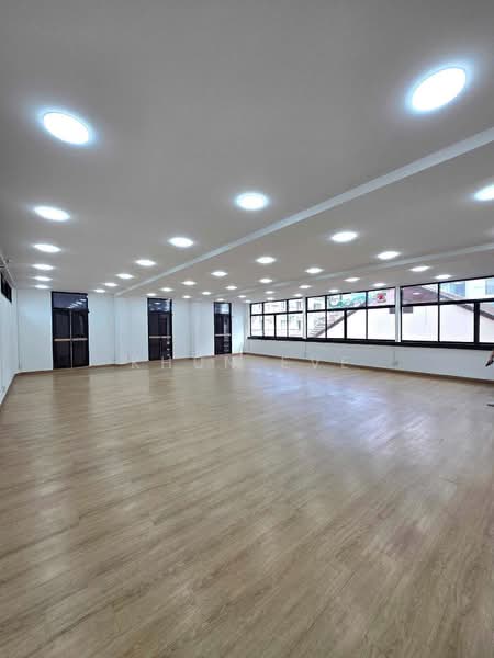 Office Space for Rent Near BTS Phloen Chit (SPSEVE2181), Bangkok, ซ. สุขุมวิท 2, Khlong Toei, Bangkok, , 110 sqm, Office Space For Rent, by Khun EVE, 500463357 - DDproperty.com