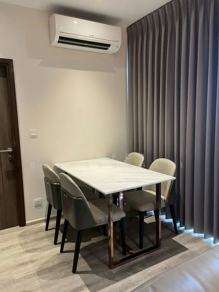IDEO Mobi Asoke, Bangkok, New Petchaburi Road, Bang Kapi, Huai Khwang, Bangkok, 2 Bedrooms, 61 sqm, Condo For Rent, by Sompob Buaparungsri, 500463367 - DDproperty.com