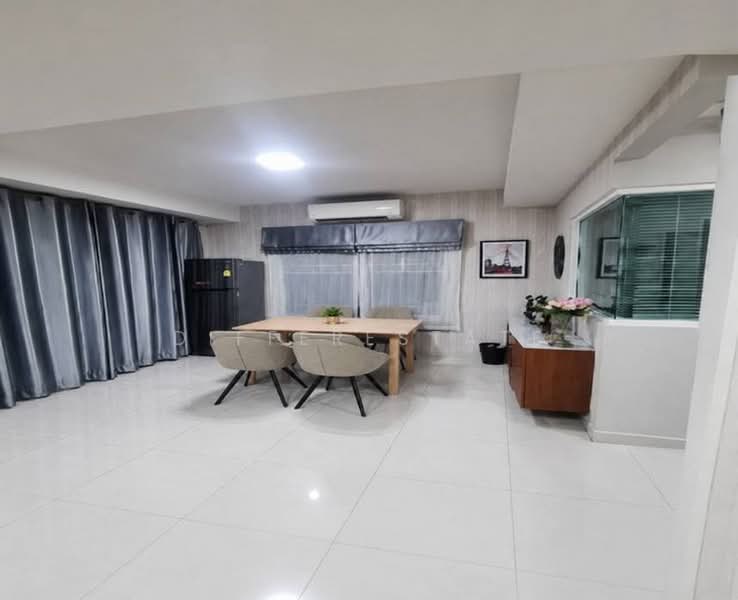 Villaggio Srinakarin-Bangna, Samut Prakan, Buanakarin Road, Bang Kaeo, Bang Plee, Samut Prakan, 3 Bedrooms, 160 sqm, Single Detached House For Rent, by DifferEstate, 500463368 - DDproperty.com