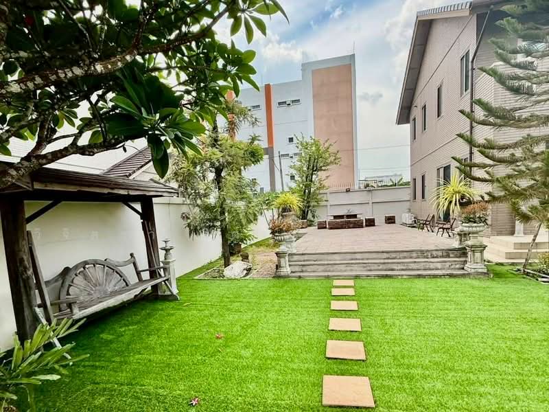 Neighborhome Watcharaphon, Bangkok, Sukhaphiban 5, Sam Wa Tawan Ok, Khlong Sam Wa, Bangkok, 3 Bedrooms, 300 sqm, Single Detached House For Sale, by วิจิตรา จิตรวงษ์ตระกูล, 500463374 - DDproperty.com