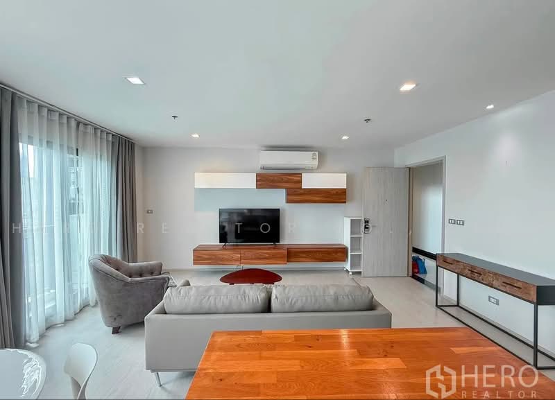 Rhythm Sukhumvit 36-38, Bangkok, 55 Soi Sukhumvit 36, Sukhumvit Road, Phra Kanong, Khlong Toei, Bangkok, 2 Bedrooms, 88 sqm, Condo For Rent, by Hero Realtor Co., Ltd., 500463390 - DDproperty.com