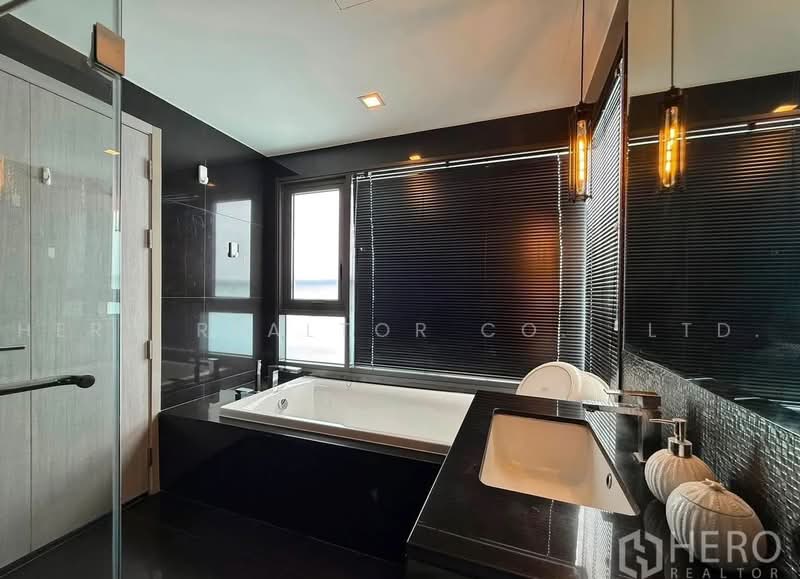 Rhythm Sukhumvit 36-38, Bangkok, 55 Soi Sukhumvit 36, Sukhumvit Road, Phra Kanong, Khlong Toei, Bangkok, 2 Bedrooms, 88 sqm, Condo For Rent, by Hero Realtor Co., Ltd., 500463390 - DDproperty.com