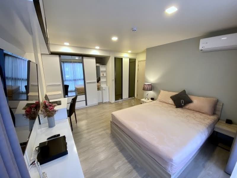 Maestro 03 Ratchada-Rama 9, Bangkok, Soi Ratchadaphisek 3 Ratchadaphisek Road, Din Daeng, Bangkok, 2 Bedrooms, 57 sqm, Condo For Sale, by วรกร สิทธิลู่ตระกูล, 500463455 - DDproperty.com