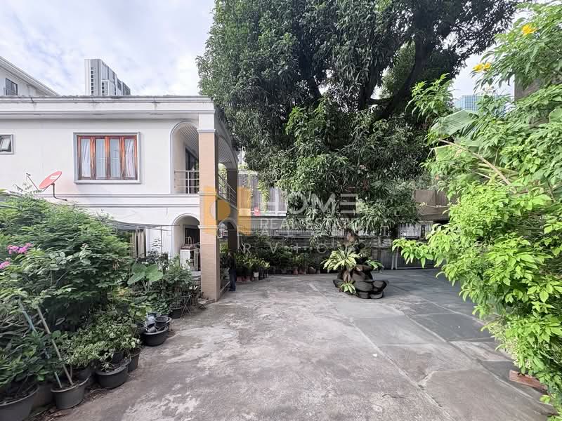 บ้านพร้อมที่ดิน ซอยพหลโยธิน 5, Bangkok, Phaya Thai, Bangkok, 3 Bedrooms, 250 sqm, Single Detached House For Sale, by HOME Real Estate Service, 500463460 - DDproperty.com