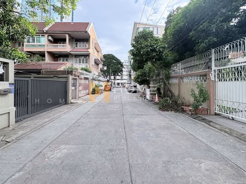 บ้านพร้อมที่ดิน ซอยพหลโยธิน 5, กรุงเทพ, พญาไท, กรุงเทพ, 250 ตร.ม., บ้านเดี่ยว ขาย, โดย HOME Real Estate Service, 500463460 - DDproperty.com