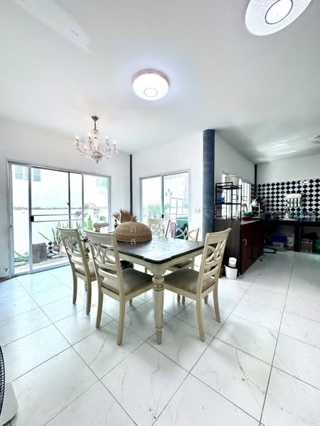 Lio Nov Donmueng-Chaengwattana, Bangkok, Soi Chang Akat Uthit 13, Sanam Bin, Don Mueang, Bangkok, 5 Bedrooms, 114 sqm, Townhouse For Sale, by ศุภรัตน์ ส่องสกาวฟ้า, 500463473 - DDproperty.com