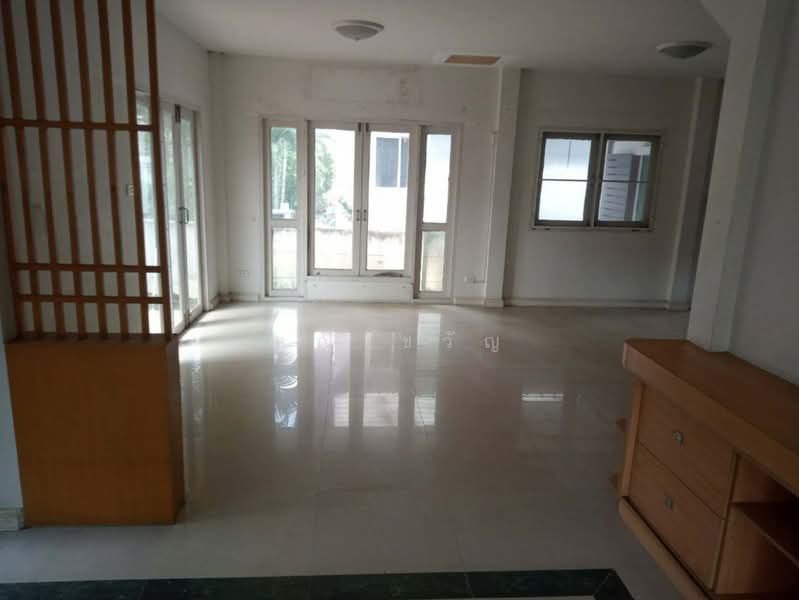 Baan Fah Green Park Royal Thonburirom, Bangkok, Pracha Uthit Road, Thung Khru, Bangkok, 3 Bedrooms, 185 sqm, Single Detached House For Sale, by คุณ ขวัญ, 500463521 - DDproperty.com