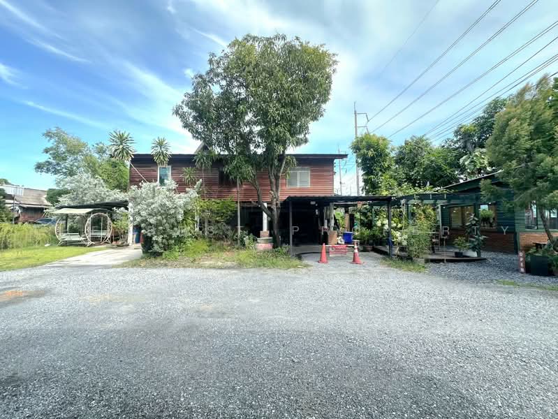 ที่ดินพร้อมสิ่งปลูกสร้างลาดกระบัง กรุงเทพมหานคร, Bangkok, Lat Krabang, Bangkok, , 2,320 sqm, Land For Sale, by The Best Property ยะ, 500463538 - DDproperty.com