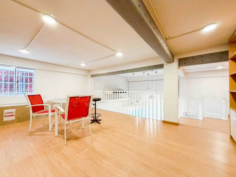 1 ชั้นครึ่ง ซ.จันทน์ 16 พร้อมทำออฟฟิศได้เลย, Bangkok, Thung Wat Don, Sathon, Bangkok, , 78 sqm, Office Space For Rent, by ERA Holding (Thailand) Co., Ltd., 500463597 - DDproperty.com