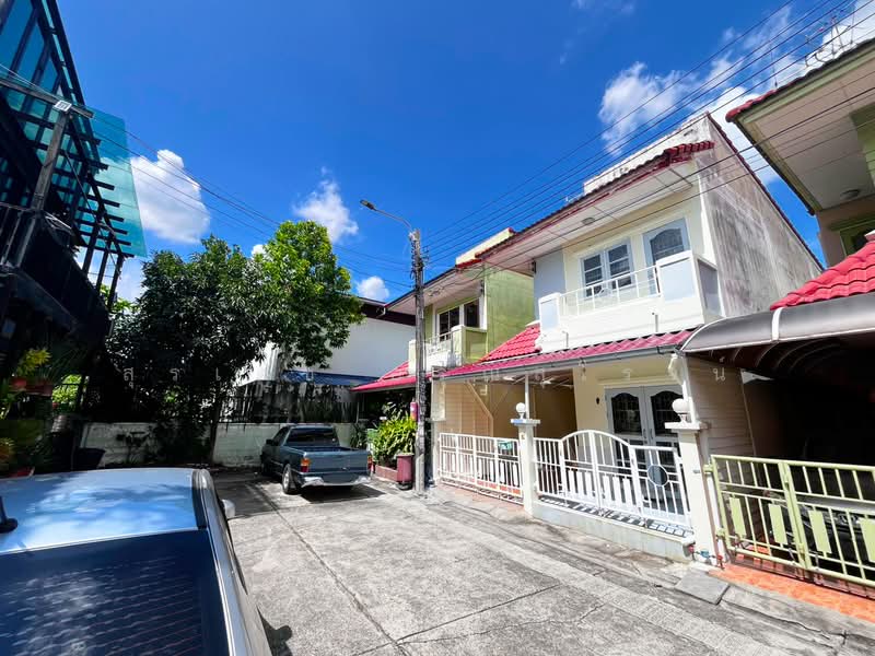 หมู่บ้าน กรวิภา : ดอนเมือง, Bangkok, Don Mueang, Bangkok, 3 Bedrooms, 72 sqm, Townhouse For Sale, by Suradej Arunsurosn, 500463611 - DDproperty.com