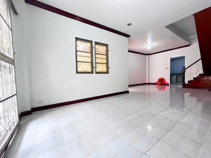 หมู่บ้าน กรวิภา : ดอนเมือง, Bangkok, Don Mueang, Bangkok, 3 Bedrooms, 72 sqm, Townhouse For Sale, by Suradej Arunsurosn, 500463611 - DDproperty.com