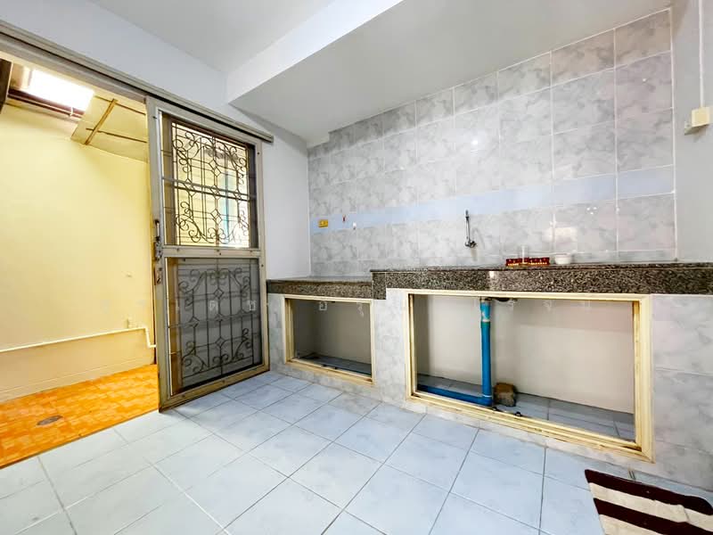 หมู่บ้าน กรวิภา : ดอนเมือง, Bangkok, Don Mueang, Bangkok, 3 Bedrooms, 72 sqm, Townhouse For Sale, by Suradej Arunsurosn, 500463611 - DDproperty.com