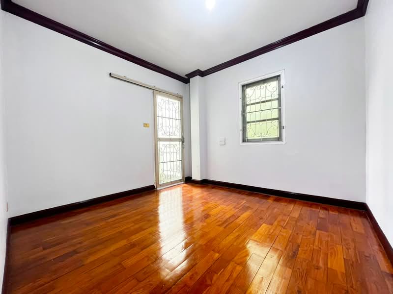 หมู่บ้าน กรวิภา : ดอนเมือง, Bangkok, Don Mueang, Bangkok, 3 Bedrooms, 72 sqm, Townhouse For Sale, by Suradej Arunsurosn, 500463611 - DDproperty.com
