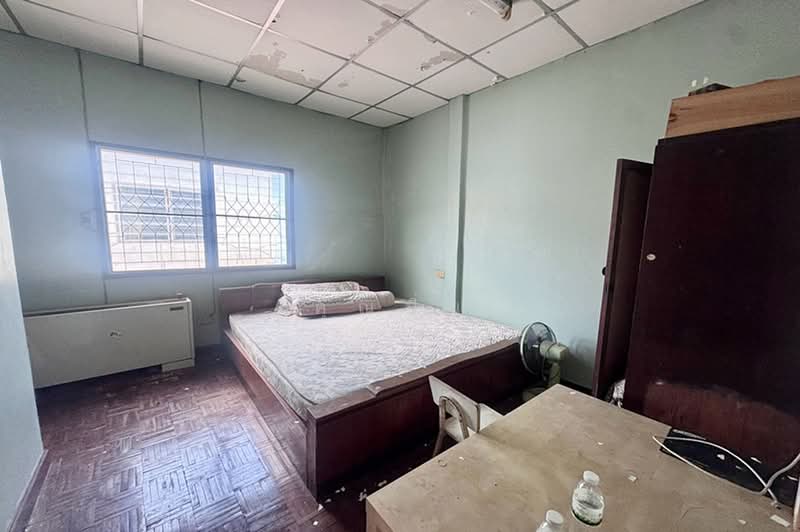 Baan Rangsikorn, Bangkok, ถนนพระยาสุเรนทร์ 13, Bang Chun, Khlong Sam Wa, Bangkok, 3 Bedrooms, 90 sqm, Townhouse For Sale, by คุณปิ่น, 500463618 - DDproperty.com