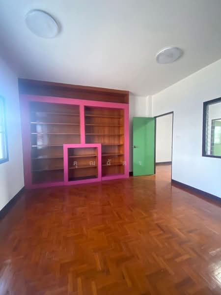 วรุณนิเวศน์, Chiang Mai, Mae Hia, Muang Chiang Mai, Chiang Mai, 4 Bedrooms, 116 sqm, Townhouse For Sale, by คุณฉัตร, 500463619 - DDproperty.com