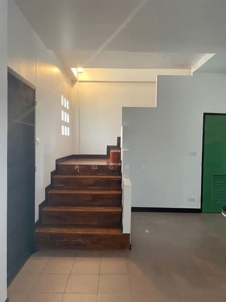 วรุณนิเวศน์, Chiang Mai, Mae Hia, Muang Chiang Mai, Chiang Mai, 4 Bedrooms, 116 sqm, Townhouse For Sale, by คุณฉัตร, 500463619 - DDproperty.com