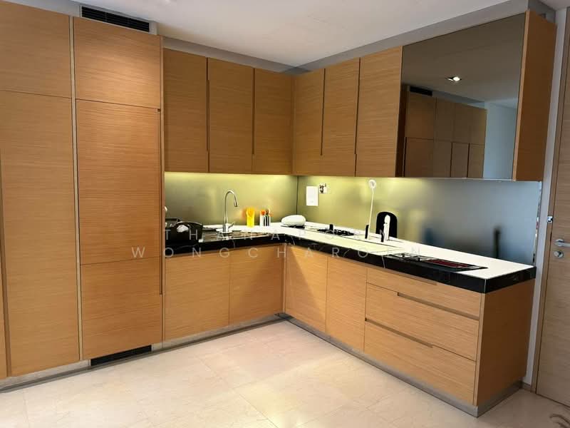 Saladaeng Residences, Bangkok, 29/1 North Sathorn Road, Silom, Bang Rak, Bangkok, 1 Bedroom, 62 sqm, Condo For Sale, by Thanaporn Wongcharoen, 500463641 - DDproperty.com