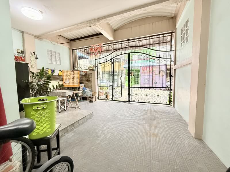 สุชา 2 เลียบคลองทวีวัฒนา เพชรเกษม, Bangkok, Nong Kang Plu, Nong Khaem, Bangkok, 4 Bedrooms, 176 sqm, Townhouse For Sale, by ศิริเพ็ญ ทองอ่อน, 500463645 - DDproperty.com