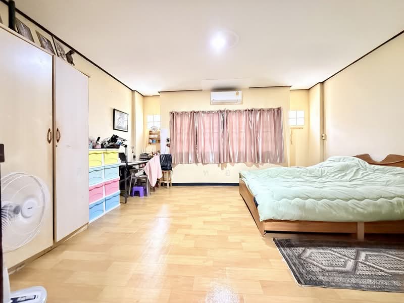 สุชา 2 เลียบคลองทวีวัฒนา เพชรเกษม, Bangkok, Nong Kang Plu, Nong Khaem, Bangkok, 4 Bedrooms, 176 sqm, Townhouse For Sale, by ศิริเพ็ญ ทองอ่อน, 500463645 - DDproperty.com