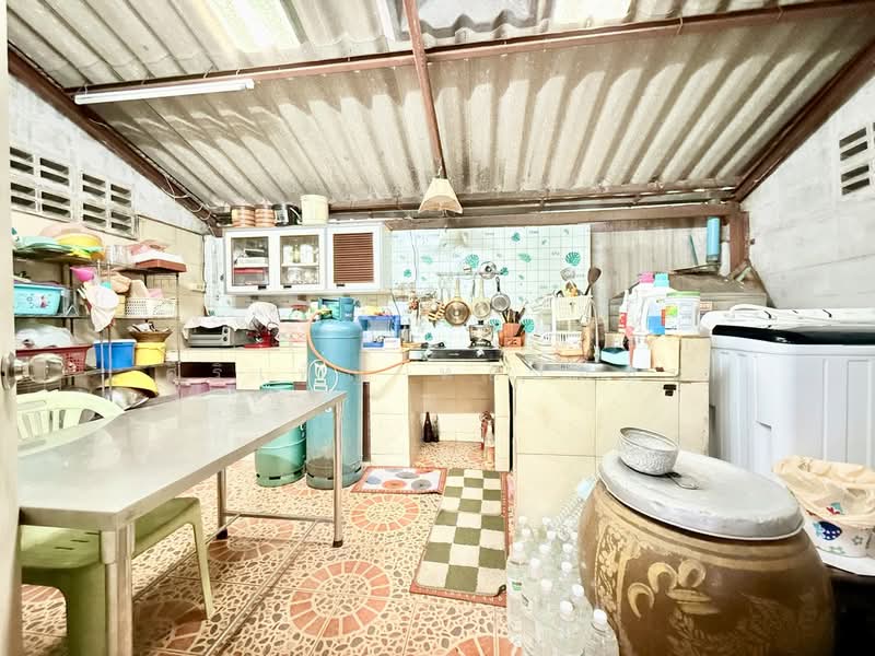 สุชา 2 เลียบคลองทวีวัฒนา เพชรเกษม, Bangkok, Nong Kang Plu, Nong Khaem, Bangkok, 4 Bedrooms, 176 sqm, Townhouse For Sale, by ศิริเพ็ญ ทองอ่อน, 500463645 - DDproperty.com