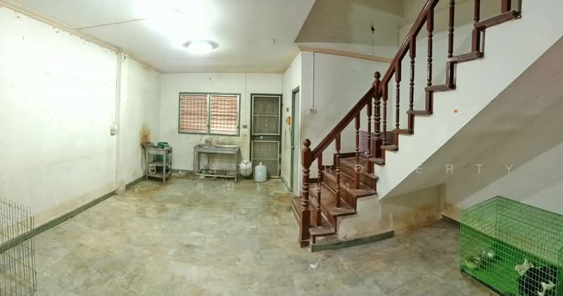 หมู่บ้านปิติวรรณ ปากน้ำโพ นครสวรรค์, Nakhon Sawan, Pak Nam Pho, Muang Nakhon Sawan, Nakhon Sawan, 4 Bedrooms, 143 sqm, Townhouse For Sale, by The Best Property ตุ้มเหม่ง, 500463652 - DDproperty.com