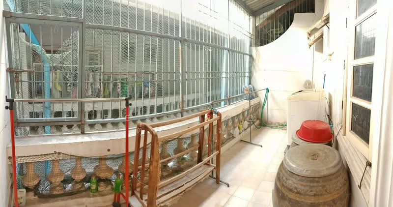 หมู่บ้านปิติวรรณ ปากน้ำโพ นครสวรรค์, Nakhon Sawan, Pak Nam Pho, Muang Nakhon Sawan, Nakhon Sawan, 4 Bedrooms, 143 sqm, Townhouse For Sale, by The Best Property ตุ้มเหม่ง, 500463652 - DDproperty.com