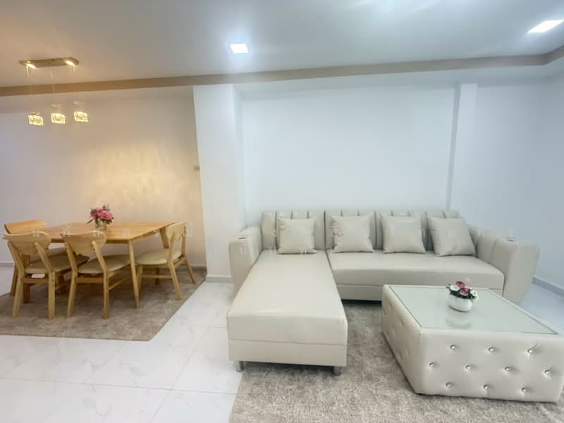 K.C. Ramintra 1, Bangkok, Hathairat Road 39, Sam Wa Tawan Tok, Khlong Sam Wa, Bangkok, 2 Bedrooms, 80 sqm, Townhouse For Sale, by นภัสศรณ์ วงศ์สินไทยกร (นันท์), 500463655 - DDproperty.com