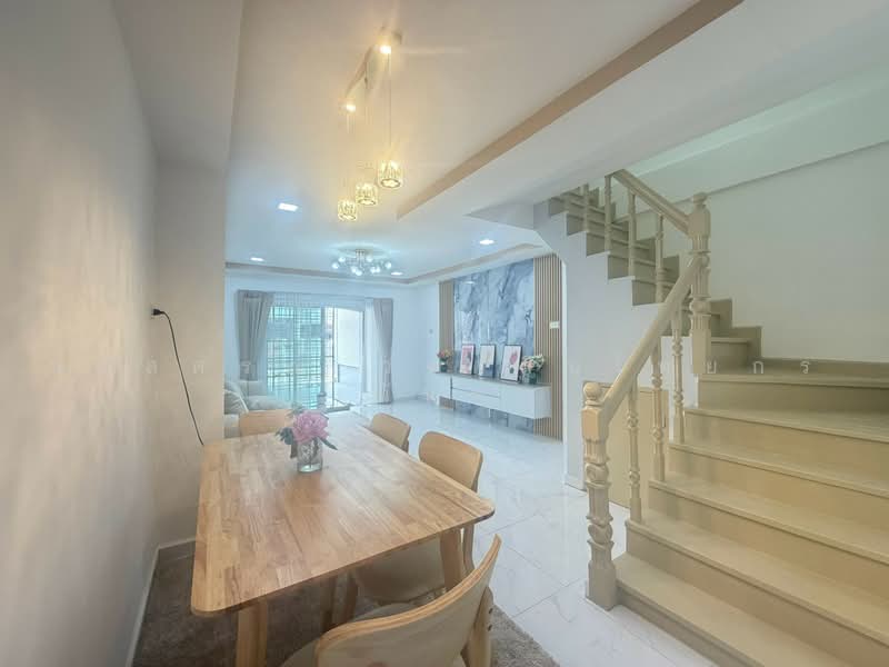 K.C. Ramintra 1, Bangkok, Hathairat Road 39, Sam Wa Tawan Tok, Khlong Sam Wa, Bangkok, 2 Bedrooms, 80 sqm, Townhouse For Sale, by นภัสศรณ์ วงศ์สินไทยกร (นันท์), 500463655 - DDproperty.com
