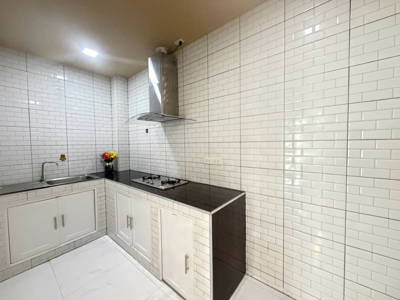 K.C. Ramintra 1, Bangkok, Hathairat Road 39, Sam Wa Tawan Tok, Khlong Sam Wa, Bangkok, 2 Bedrooms, 80 sqm, Townhouse For Sale, by นภัสศรณ์ วงศ์สินไทยกร (นันท์), 500463655 - DDproperty.com