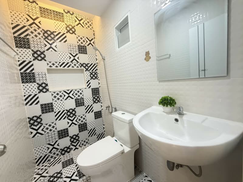 K.C. Ramintra 1, Bangkok, Hathairat Road 39, Sam Wa Tawan Tok, Khlong Sam Wa, Bangkok, 2 Bedrooms, 80 sqm, Townhouse For Sale, by นภัสศรณ์ วงศ์สินไทยกร (นันท์), 500463655 - DDproperty.com