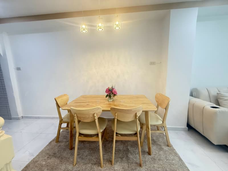K.C. Ramintra 1, Bangkok, Hathairat Road 39, Sam Wa Tawan Tok, Khlong Sam Wa, Bangkok, 2 Bedrooms, 80 sqm, Townhouse For Sale, by นภัสศรณ์ วงศ์สินไทยกร (นันท์), 500463655 - DDproperty.com