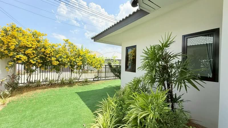 Nibbana Shade, Chon Buri (Pattaya), No. 95/274 Village No. 13, Phatthanakan Road, Nong Pru, Bang Lamung (Pattaya), Chon Buri (Pattaya), 2 Bedrooms, 139 sqm, Single Detached House For Sale, by Sujiphat Sreewongpan, 500463657 - DDproperty.com