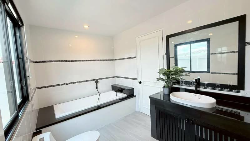 Nibbana Shade, Chon Buri (Pattaya), No. 95/274 Village No. 13, Phatthanakan Road, Nong Pru, Bang Lamung (Pattaya), Chon Buri (Pattaya), 2 Bedrooms, 139 sqm, Single Detached House For Sale, by Sujiphat Sreewongpan, 500463657 - DDproperty.com
