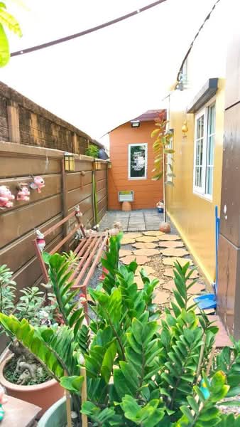 Golden Town 2 Onnut-Pattanakarn, Bangkok, 189 Soi On Nut 65 Yaek 14, Prawet, Bangkok, 4 Bedrooms, 115 sqm, Townhouse For Sale, by Fazwaz (Thailand) Co., Ltd., 500463658 - DDproperty.com