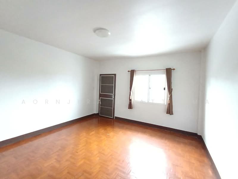 S2650 | 2-Storey Townhome for Sale | San Kamphaeng, Chiang Mai, San Kamphaeng, Chiang Mai, 3 Bedrooms, 110 sqm, Townhouse For Sale, by Aornjira Khatthima, 500463683 - DDproperty.com