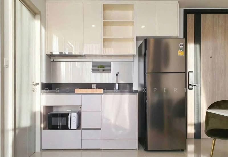Oka Haus Sukhumvit 36, Bangkok, 3399 Rama 4 Road, Khong Tan, Khlong Toei, Bangkok, 2 Bedrooms, 41 sqm, Condo For Rent, by Rosesirin Expert, 500463711 - DDproperty.com