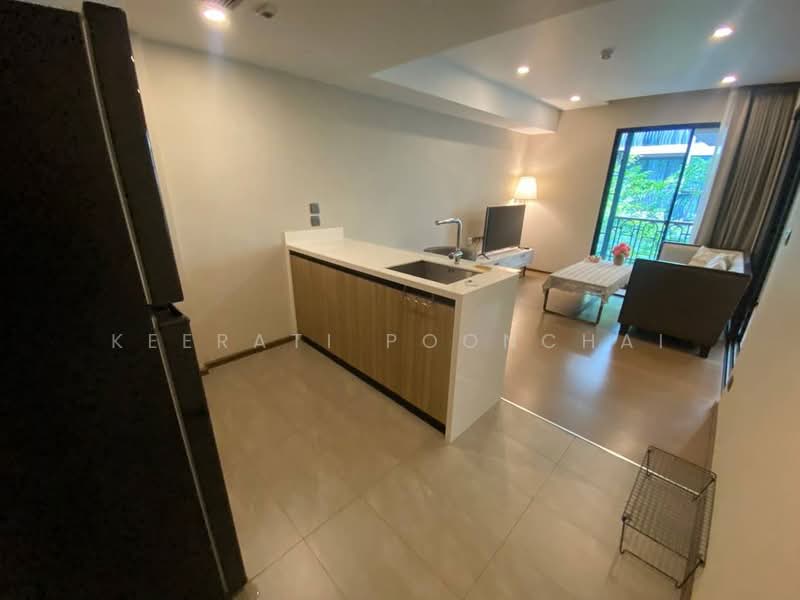 Na Vara Residence : ณ วรา เรสซิเดนส์, กรุงเทพ, 33/6 ซอย หลังสวน, ลุมพินี, ปทุมวัน, กรุงเทพ, 47 ตร.ม., คอนโด ให้เช่า, โดย Keerati Poonchai, 500463805 - DDproperty.com
